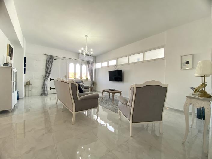 Image No.31-Villa de 4 chambres à vendre à Xirosterni