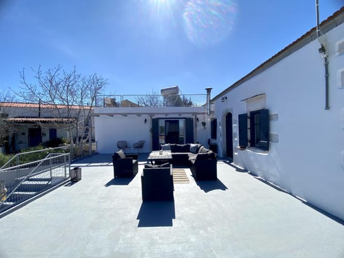 Image No.48-Villa de 4 chambres à vendre à Xirosterni