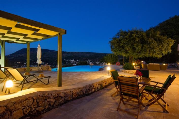 Image No.60-Villa de 4 chambres à vendre à Gavalohori