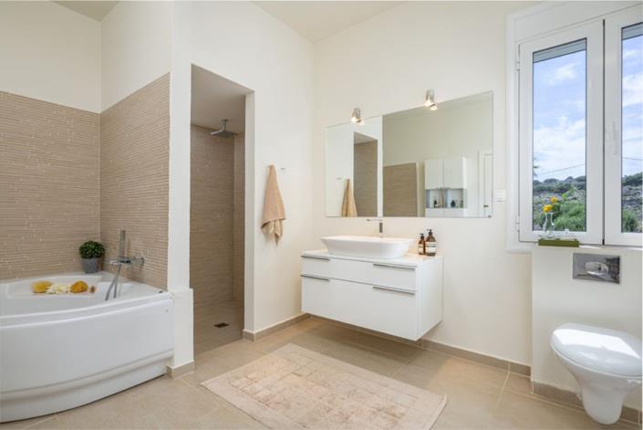 Image No.7-3 Bed Villa for sale