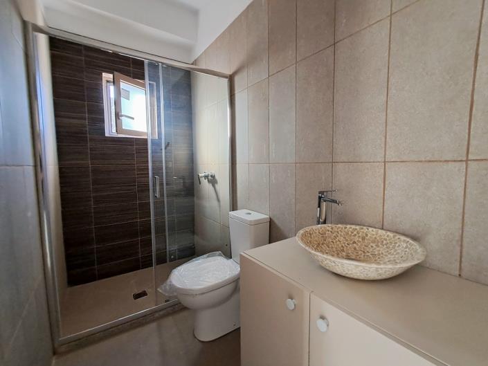 Image No.23-2 Bed House for sale