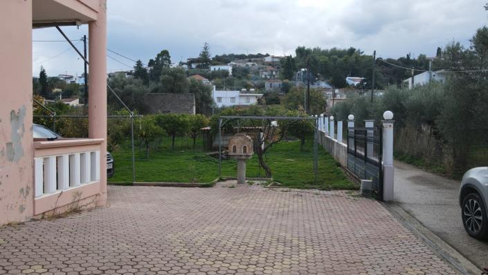 Image No.10-5 Bed House for sale