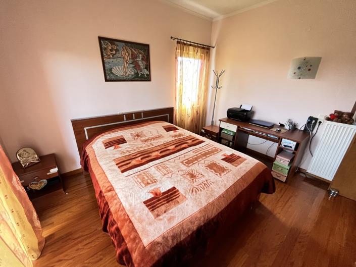 Image No.19-5 Bed House for sale