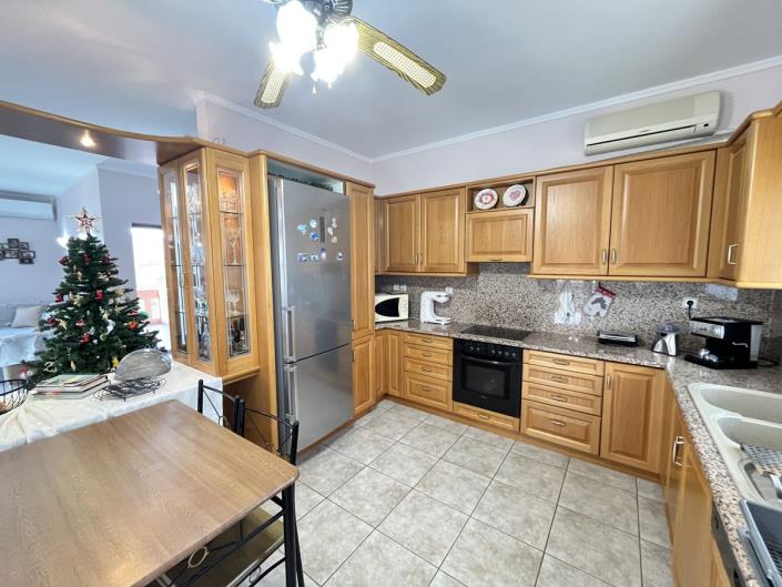 Image No.28-5 Bed House for sale