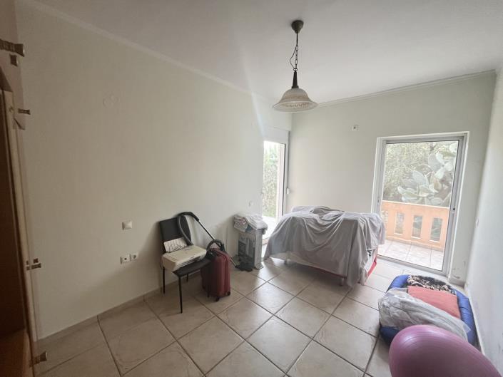 Image No.45-5 Bed House for sale