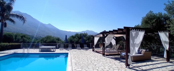 Image No.5-Villa de 5 chambres à vendre à Kournas