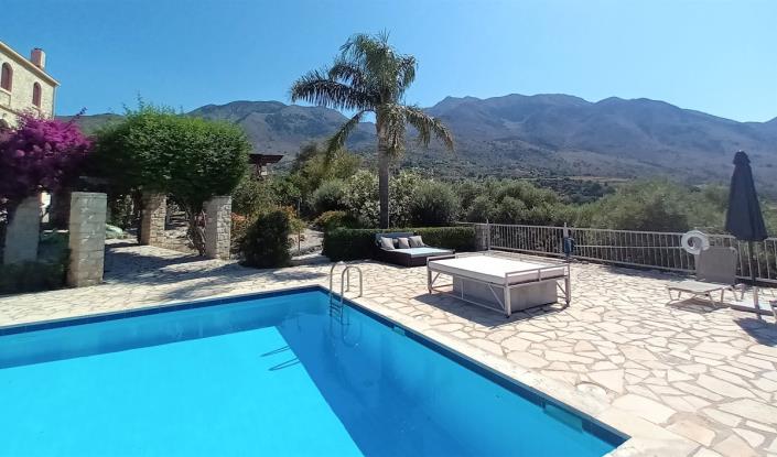 Image No.19-Villa de 5 chambres à vendre à Kournas