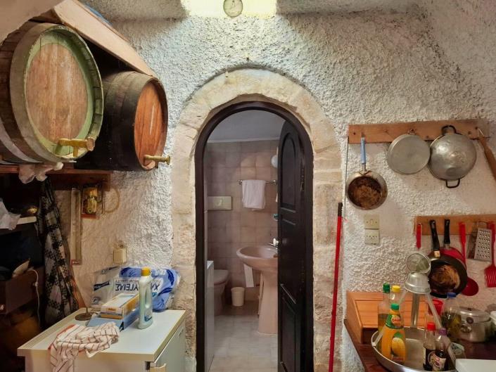 Image No.17-4 Bed House for sale