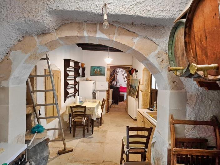 Image No.20-4 Bed House for sale