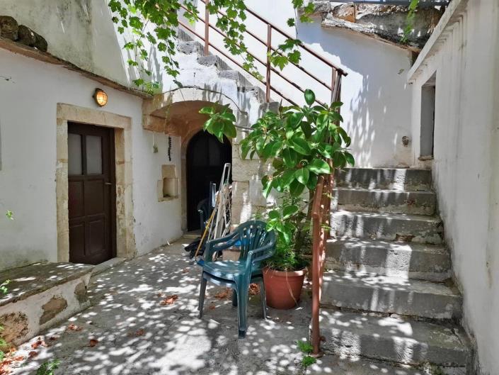 Image No.21-4 Bed House for sale