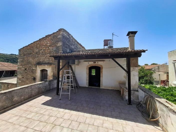 Image No.25-4 Bed House for sale