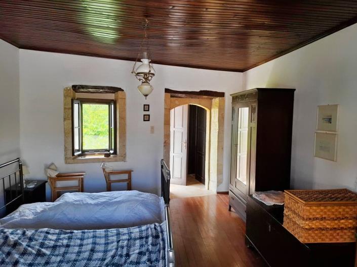 Image No.27-4 Bed House for sale