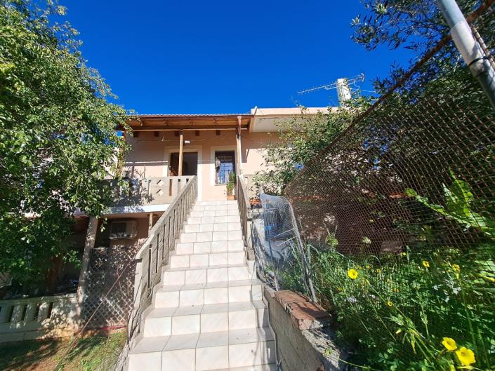 Image No.5-Appartement de 2 chambres à vendre à Plaka