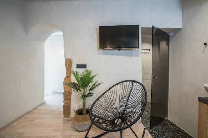 Image No.9-6 Bed Apartment for sale