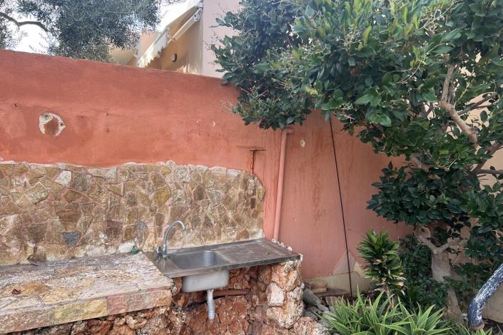 Image No.13-2 Bed House for sale