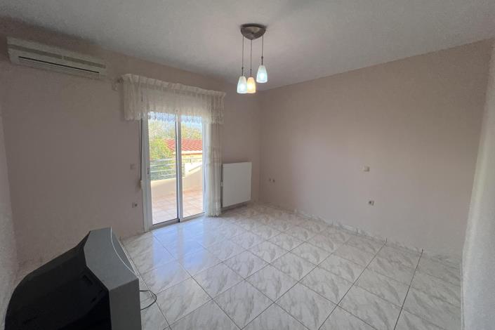 Image No.25-2 Bed House for sale