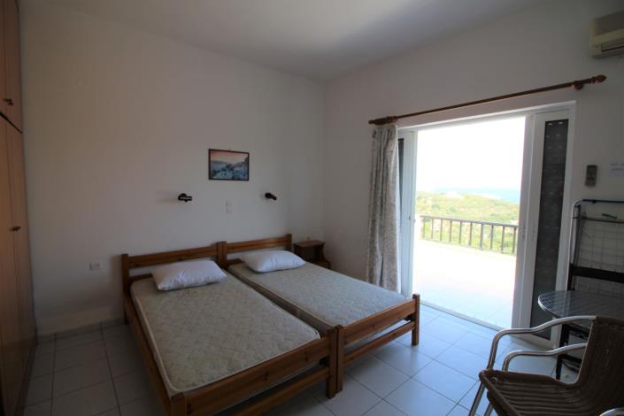 Image No.2-15 Bed Hotel for sale