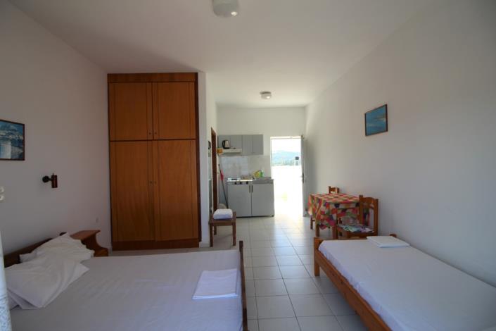 Image No.8-15 Bed Hotel for sale