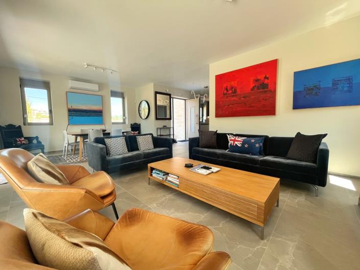 Image No.10-3 Bed Villa for sale