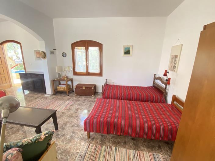 Image No.17-3 Bed House for sale