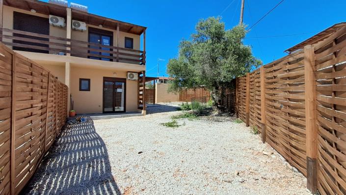 Image No.11-2 Bed House for sale