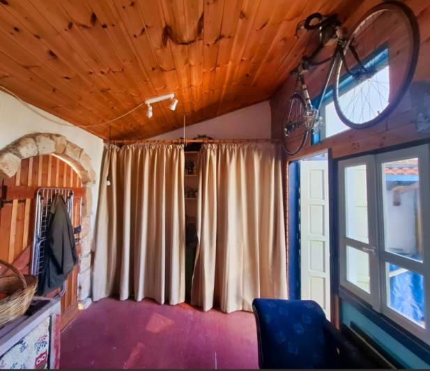 Image No.12-2 Bed House for sale