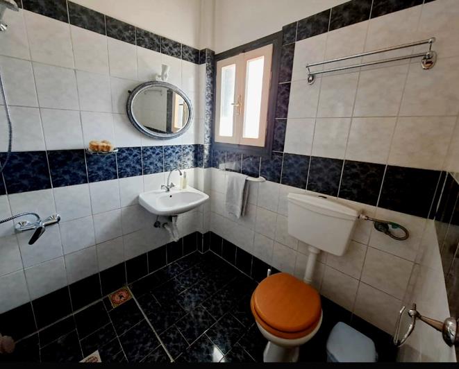 Image No.21-2 Bed House for sale