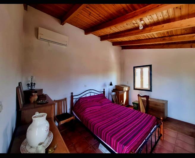 Image No.6-2 Bed House for sale