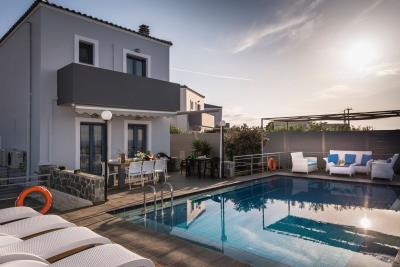 Villa-For-Sale-In-Stavros-21