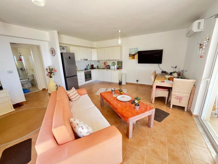 Image No.7-2 Bed House for sale