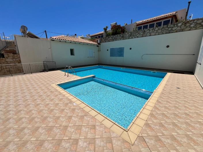 Image No.23-2 Bed House for sale