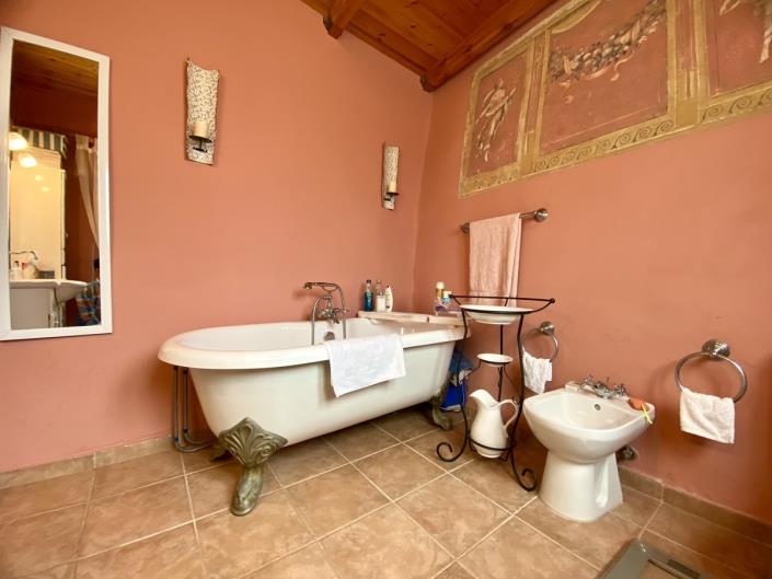 Image No.32-4 Bed Villa / Detached for sale