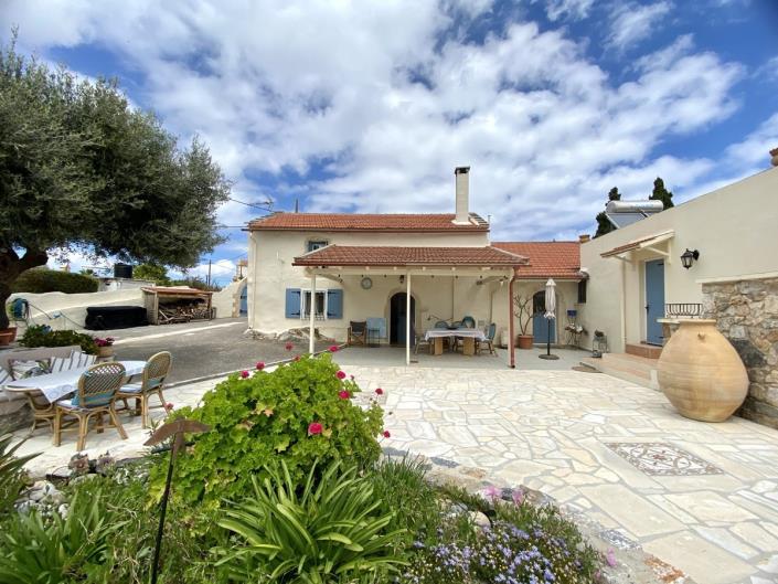 Image No.2-4 Bed Villa / Detached for sale