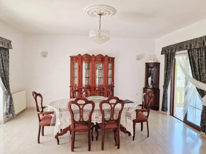 Image No.14-5 Bed House for sale