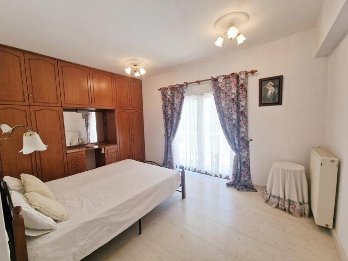 Image No.20-5 Bed House for sale