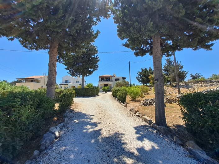 Image No.2-4 Bed Villa for sale