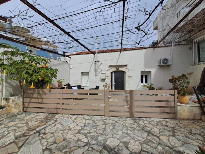 Image No.3-Maison de 2 chambres à vendre à Plaka