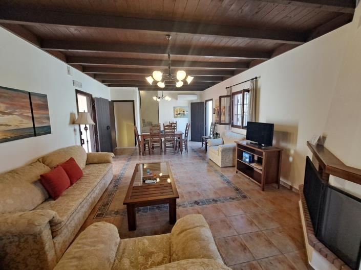 Image No.7-3 Bed Maisonette for sale