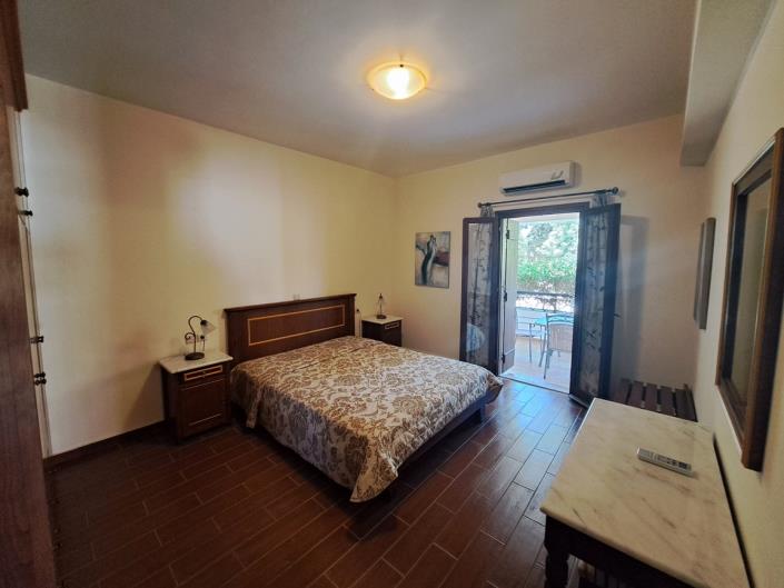 Image No.8-3 Bed Maisonette for sale