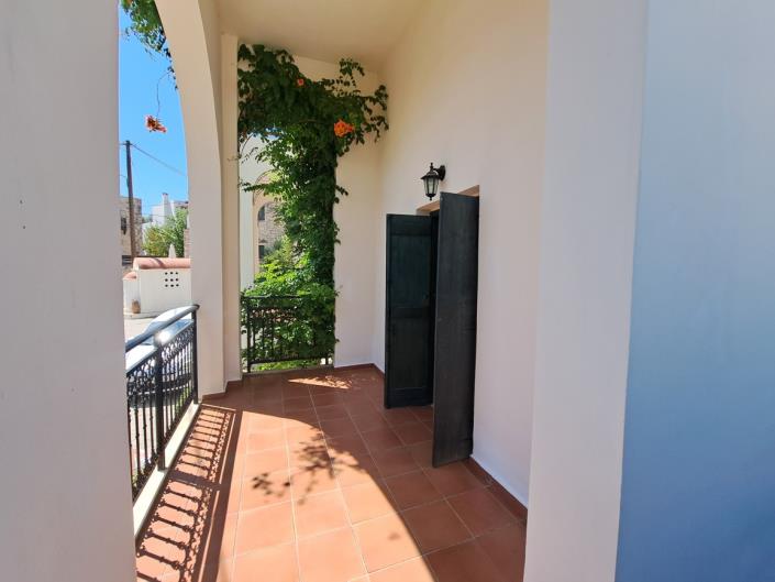 Image No.8-2 Bed Maisonette for sale