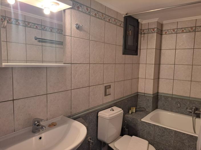 Image No.11-2 Bed Maisonette for sale