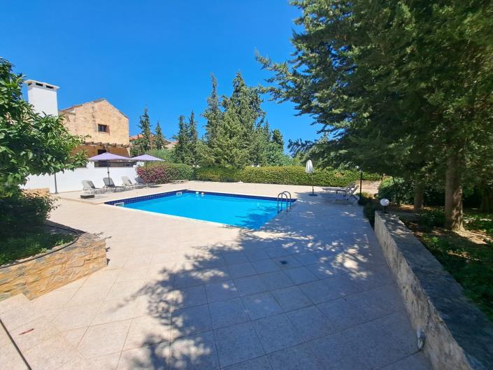 Image No.19-2 Bed Maisonette for sale