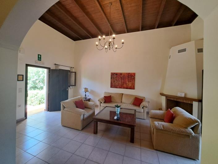 Image No.4-2 Bed Maisonette for sale