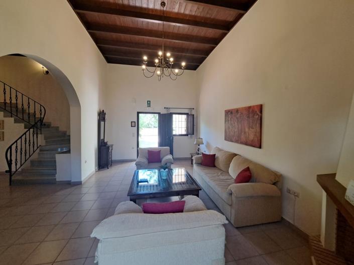 Image No.14-2 Bed Maisonette for sale