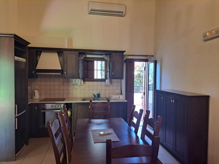 Image No.8-2 Bed Maisonette for sale