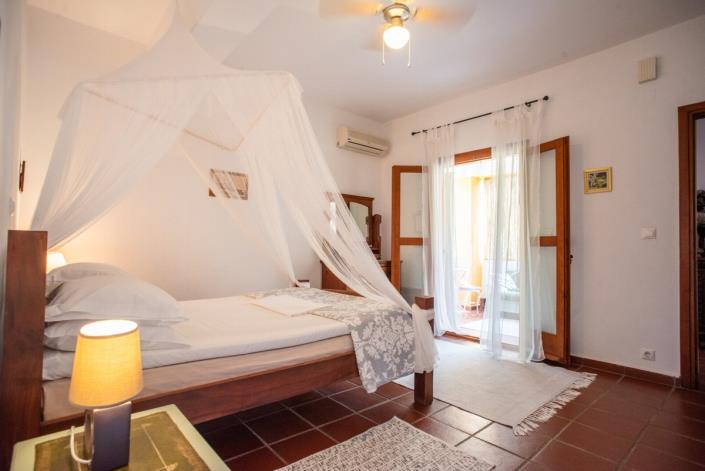 Image No.20-3 Bed Villa for sale