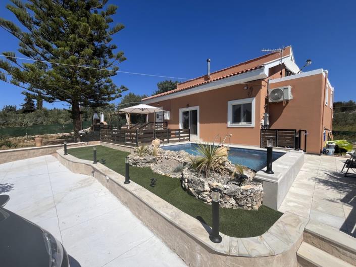 Image No.1-2 Bed Villa for sale
