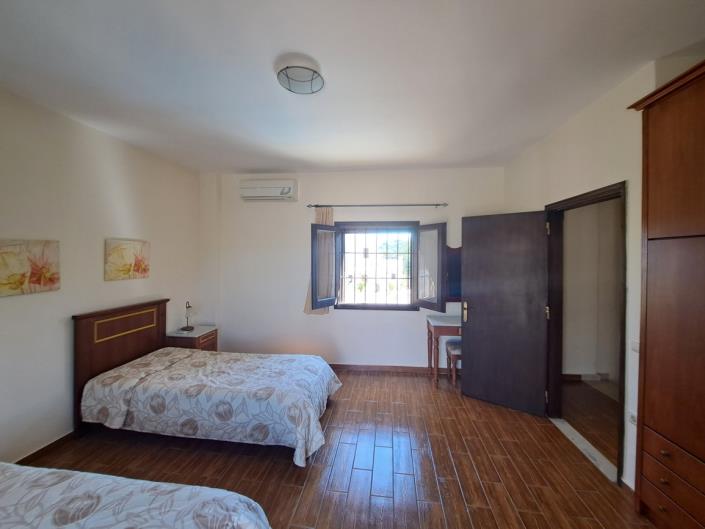 Image No.27-Maison de 4 chambres à vendre à Douliana