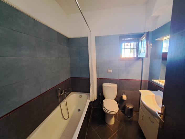 Image No.28-Maison de 4 chambres à vendre à Douliana