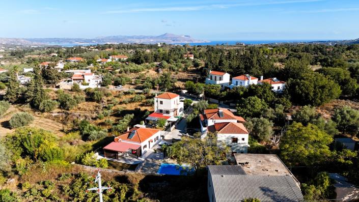 Image No.3-2 Bed Villa / Detached for sale